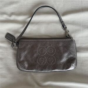 Vintage y2k Coach silver metallic wristlet wallet in leather